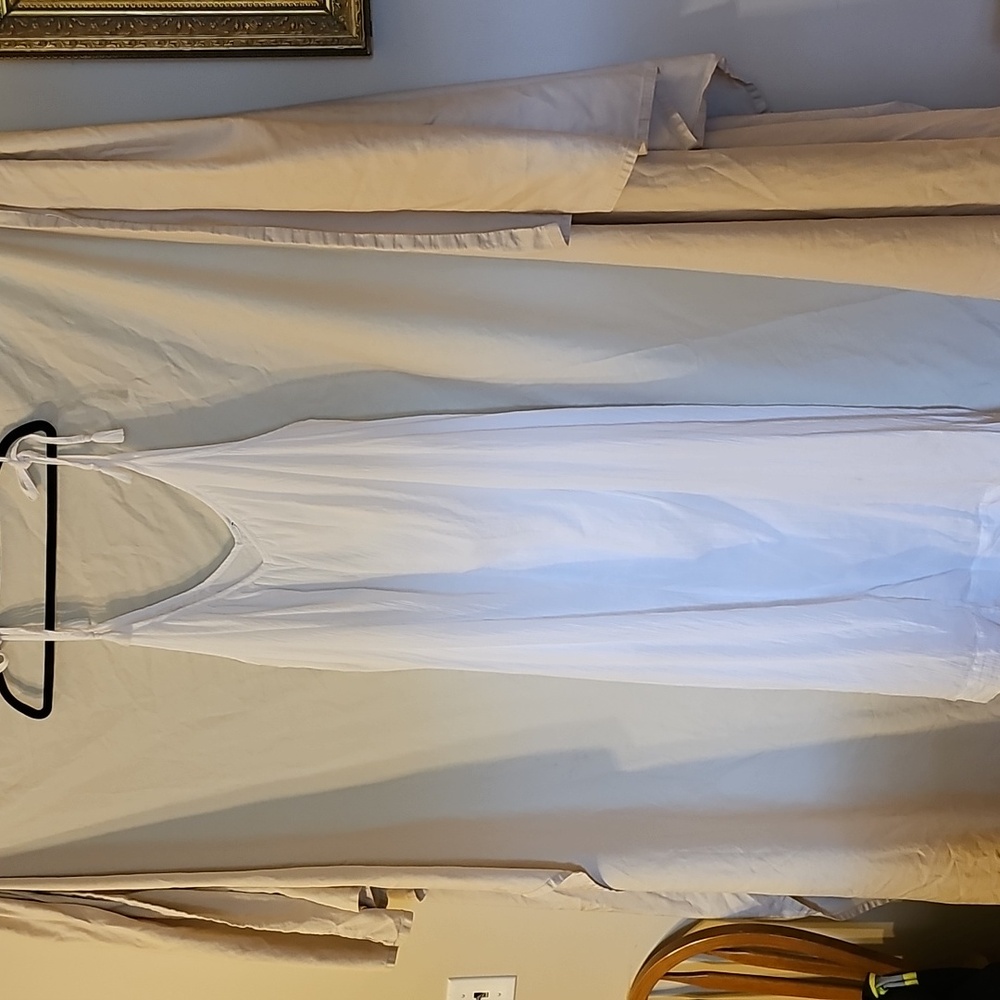 NWOT White Sleeveless Maxi Dress